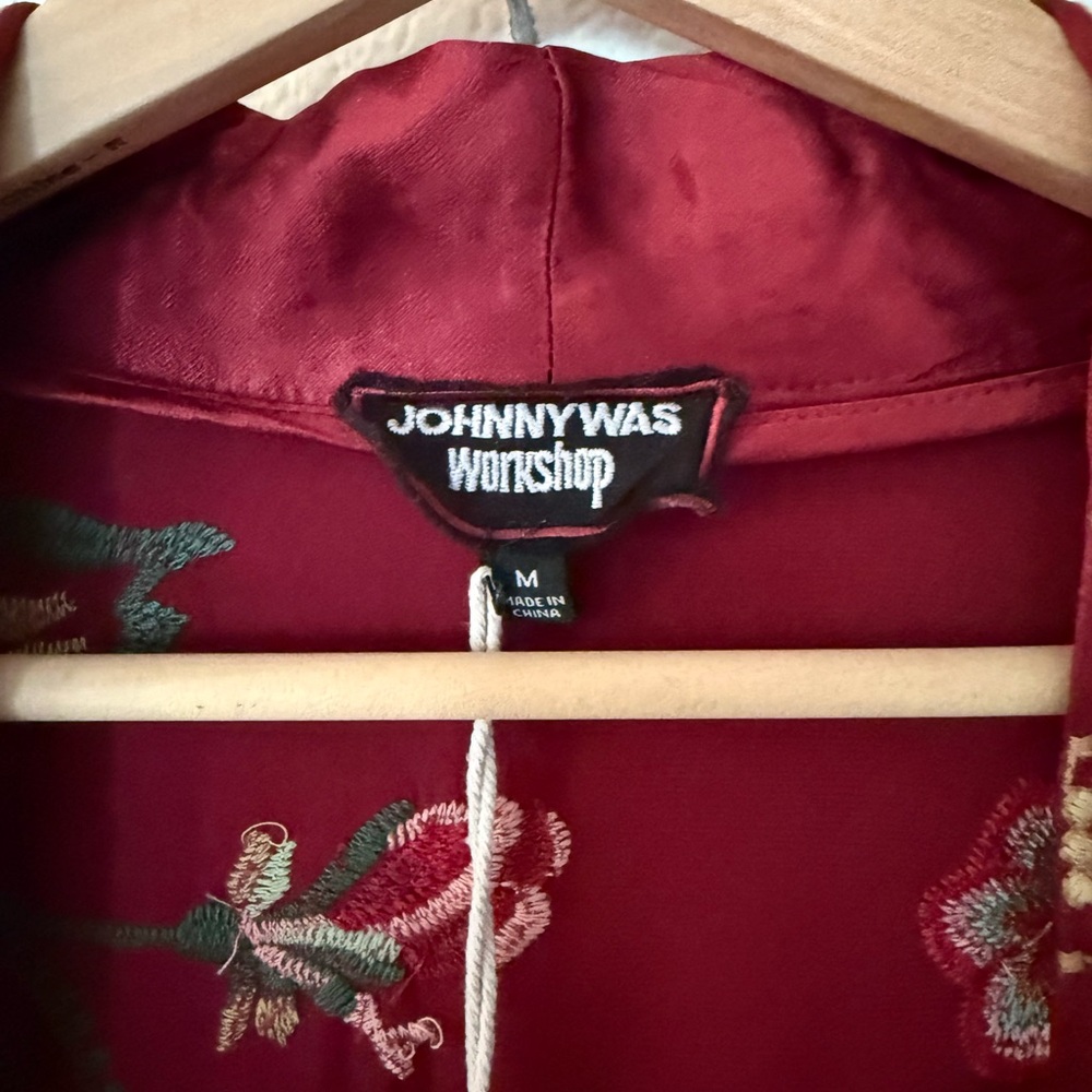 Johnny Was long kimono coat. Messine pomegranate size medium. Two pockets. - Picture 2 of 7